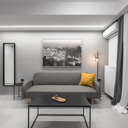 Room8 דירה סלוניקי