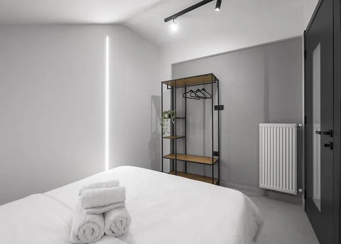 Room8 Apartment
