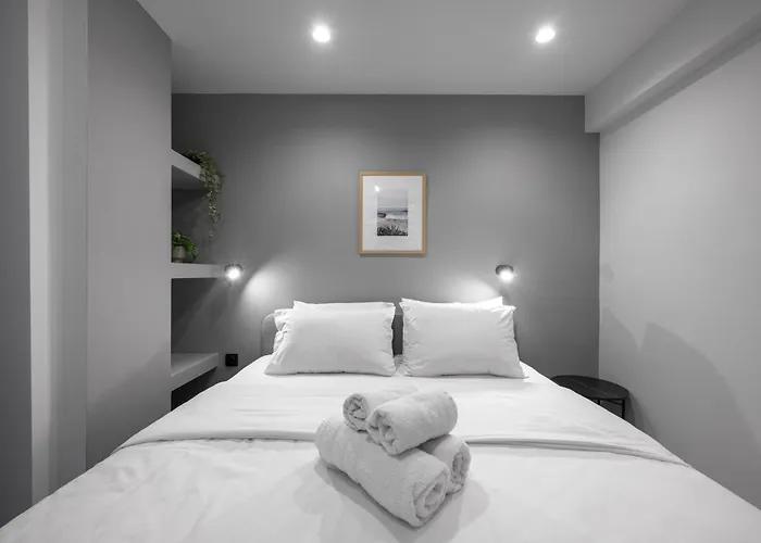 Room8 Thessaloniki