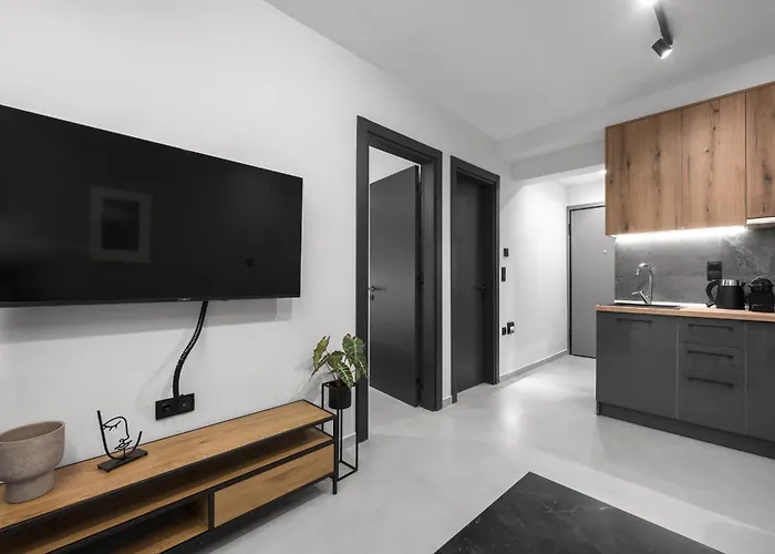 Room8 Apartment *