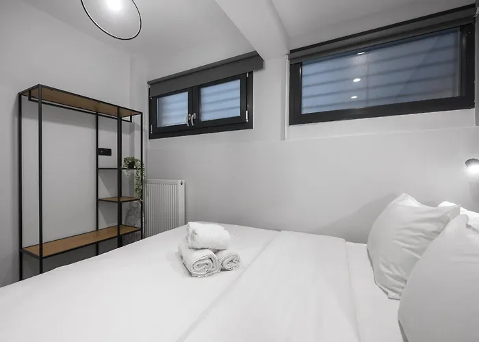 Apartment Room8