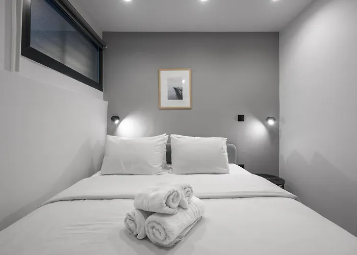 Apartment Room8