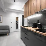 דירה Room8 *