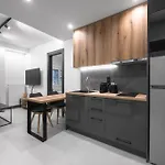 Room8 סלוניקי
