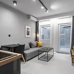 דירה Room8 *