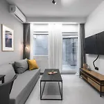 Room8 דירה סלוניקי
