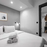 Room8 דירה *