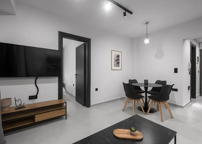 Room8 Thessaloniki